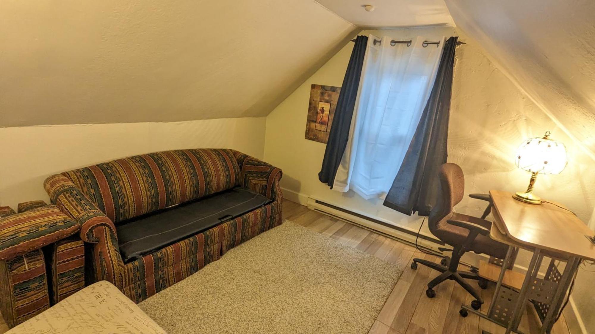Cozy Downtown One Bedroom Free Parking Kingston Esterno foto